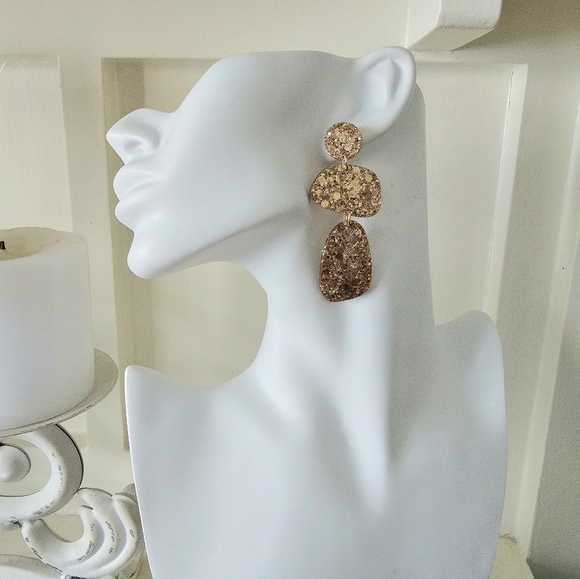 Lulu and Jac Jewelry - New dangle earrings